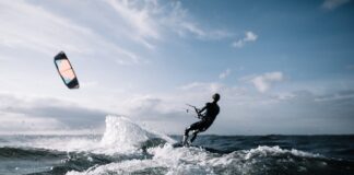 Co potrzeba do kitesurfingu?